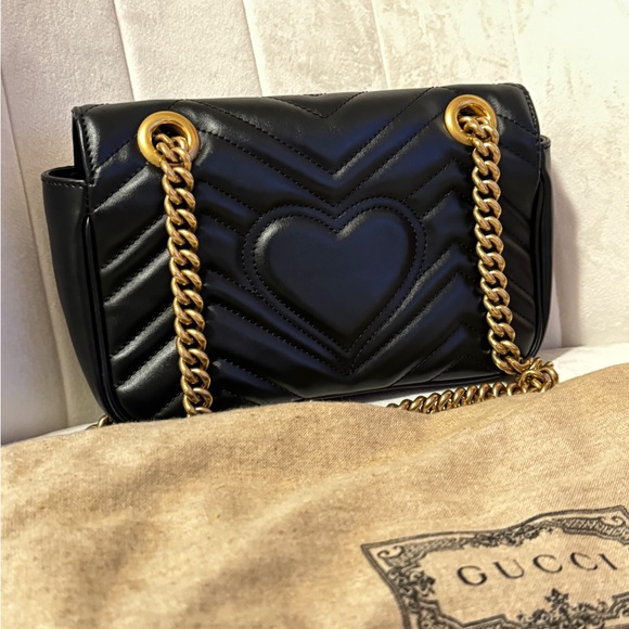 Gucci GG Marmont Small Shoulder Bag - Picture 3 of 13